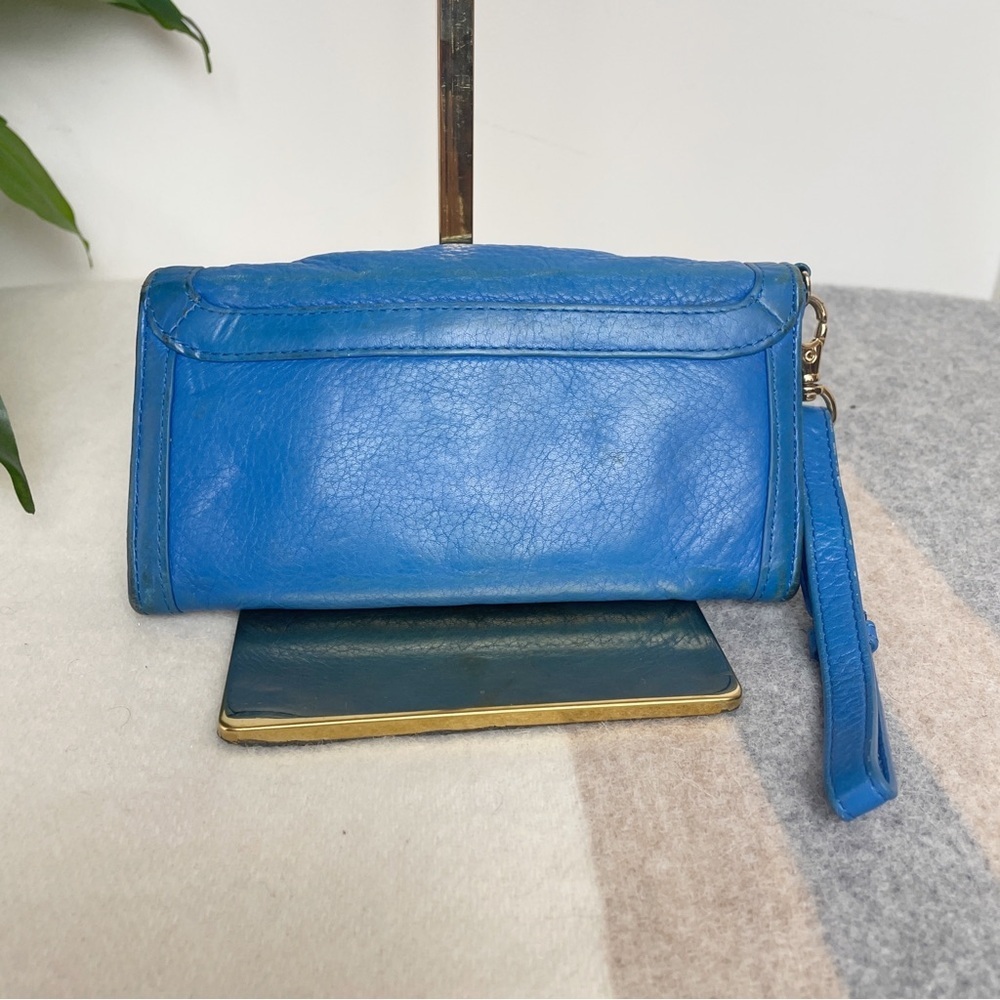 Tory Burch "Amanda" Wallet/wristlet Bright Blue Pebble Leather - Picture 3 of 11